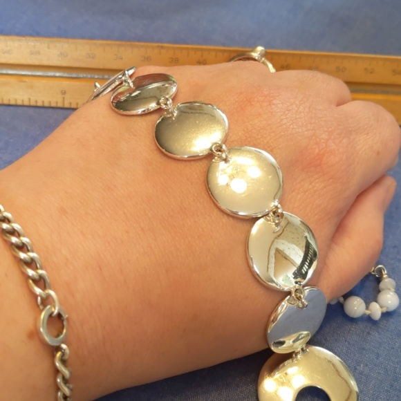 2 bracelet's Liz Claiborne and Monet - Picture 5 of 5